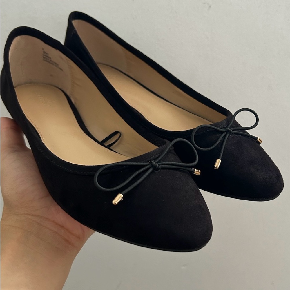 Black flats